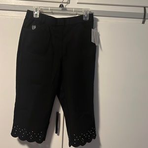 Dream Jeanne’s by Quacker Factory Capri Pants